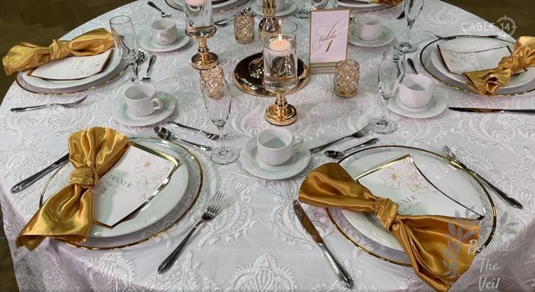 Eleganckie wnętrze restauracji Fyrelvion
